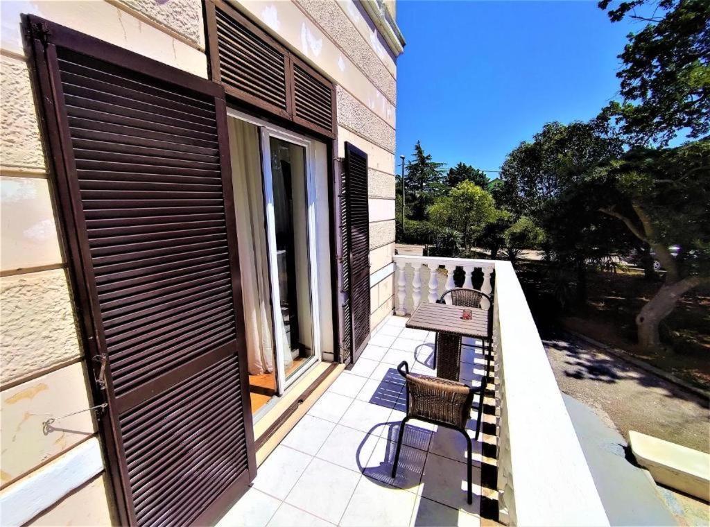 Hotel San Valentino à Bašanija Extérieur photo