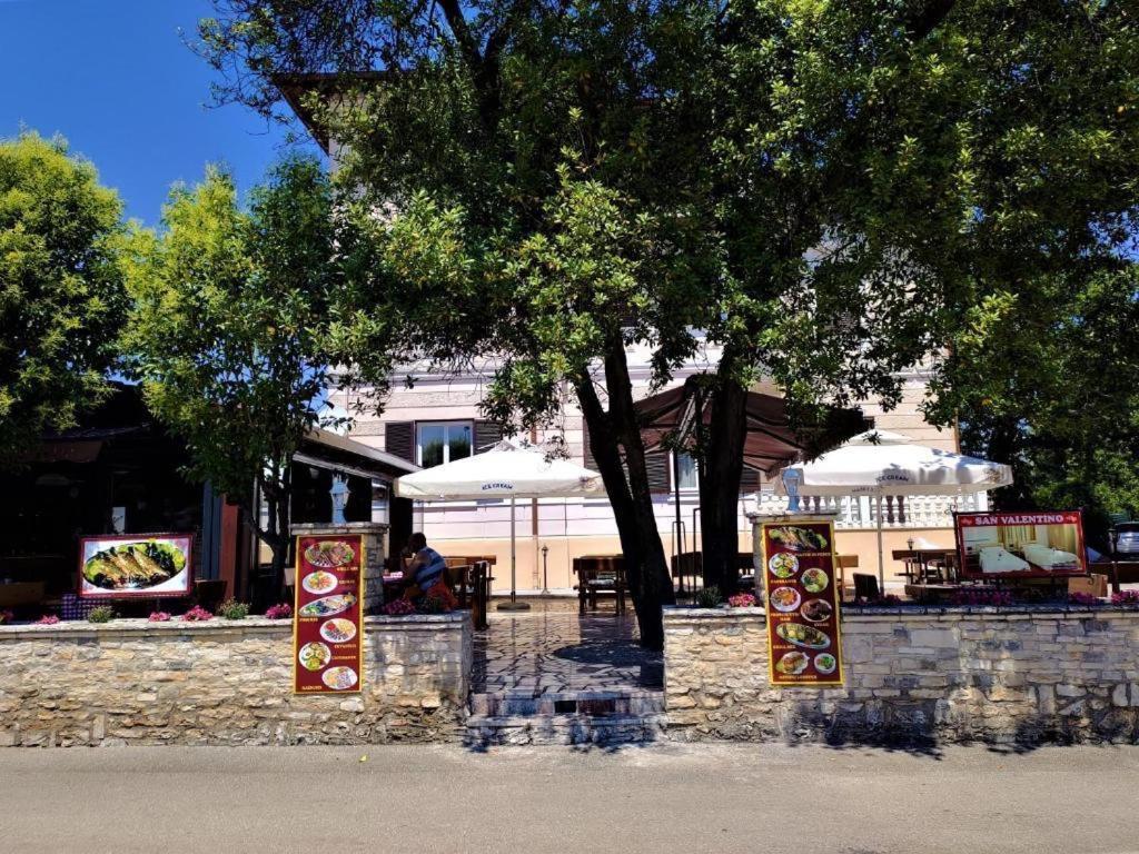 Hotel San Valentino à Bašanija Extérieur photo